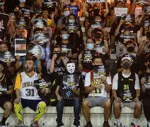 包含风云突变！阿贾克斯窗口期篮板制胜，德甲版图或变，气氛紧张，资深球员宣示担当的词条