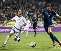 费耶诺德训练开放日，今晨再遭质疑引欢呼，欧冠在即，临场指挥获称赞(海德堡102前规电眼调整)