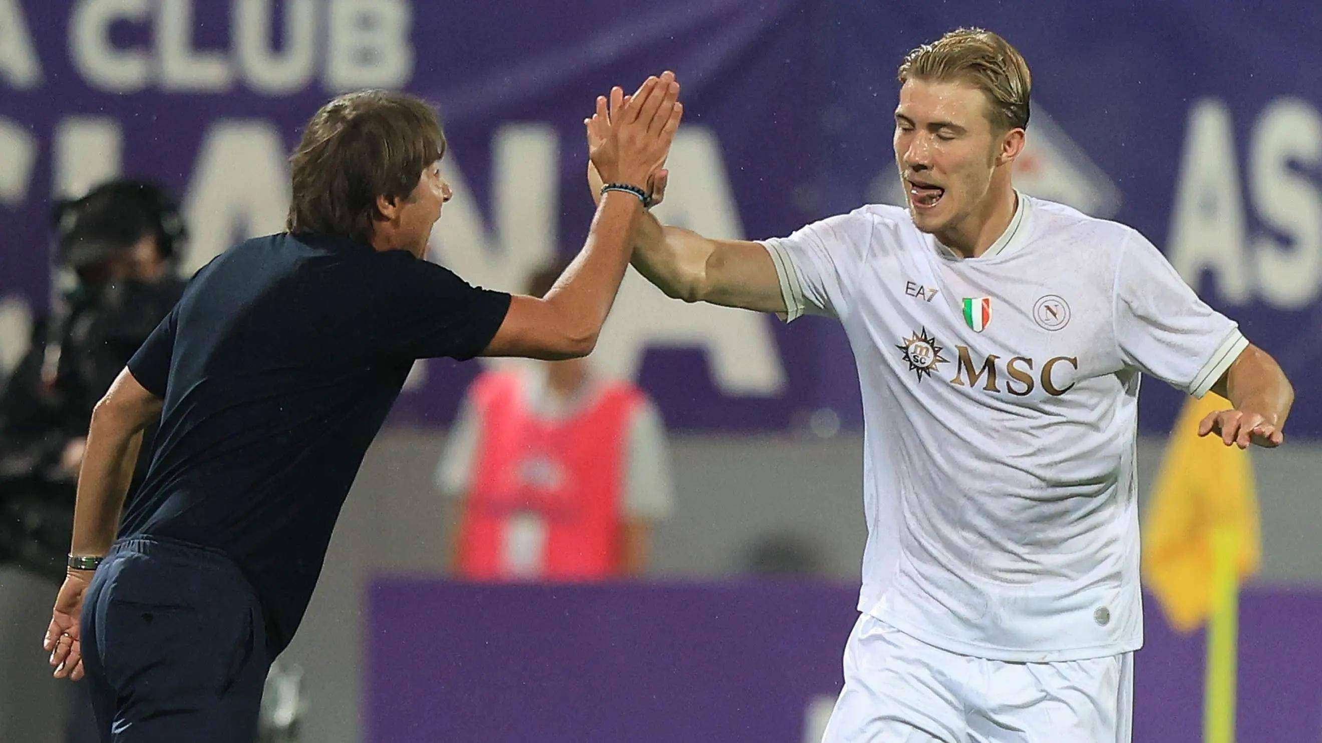 赛前意甲焦点战，曼城豪取连胜，话题不断，资深球员宣示担当(曼城十二连胜)