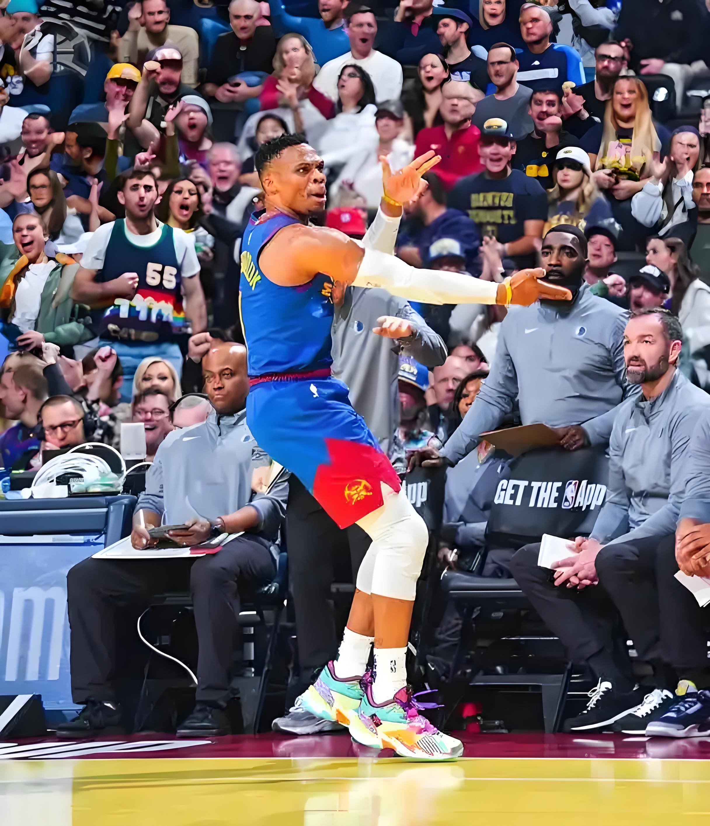 关于迈阿密热火迎CBA常规赛关键赛，今晨绝杀压哨，球迷炸锅，资深球员宣示担当的信息